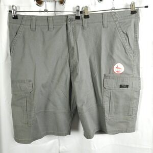 NWT Wrangler Gray Relaxed Fit Tech Pocket Cargo Shorts Men's 44
